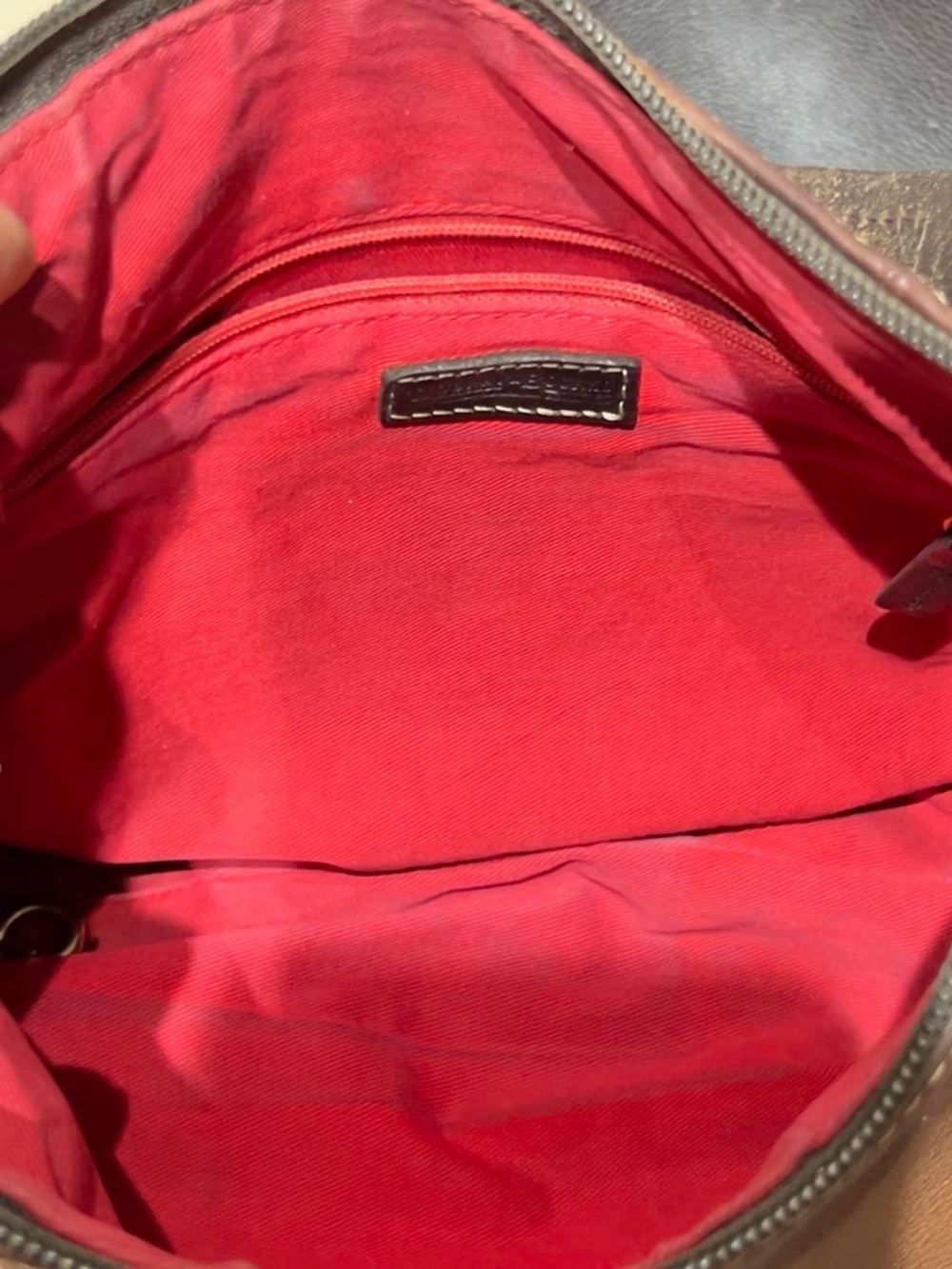 Dooney & Bourke - Picture 8 of 11